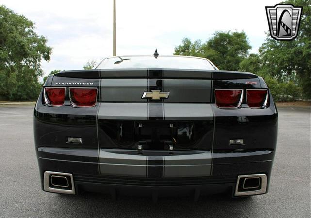 Photo of 2011 Black Chevrolet Camaro