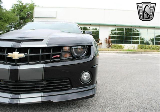 Photo of 2011 Black Chevrolet Camaro