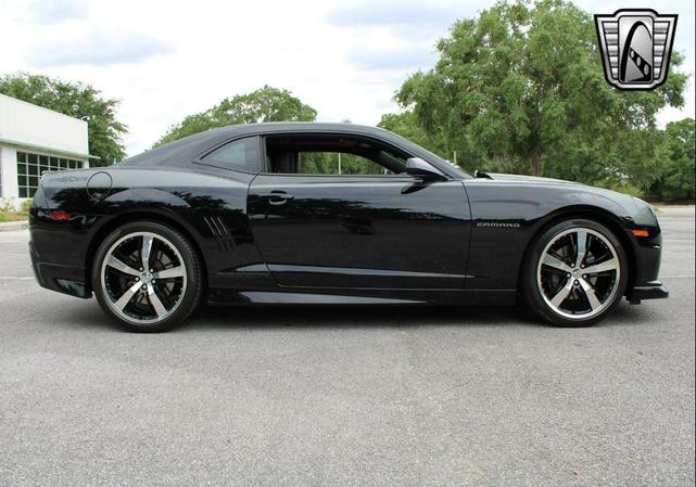 Photo of 2011 Black Chevrolet Camaro
