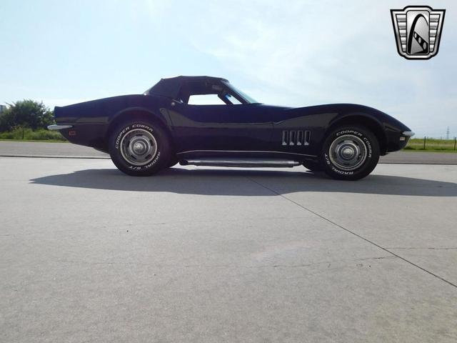 Photo of 1968 Black Chevrolet Corvette