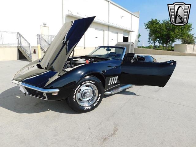 Photo of 1968 Black Chevrolet Corvette
