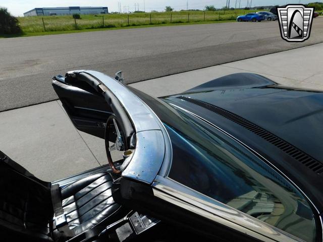 Photo of 1968 Black Chevrolet Corvette
