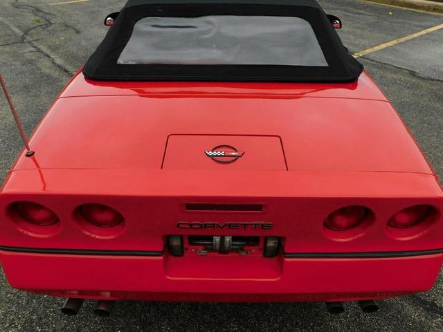 Photo of 1986 Red Chevrolet Corvette
