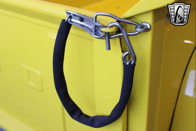 Photo of 1955 Yellow Ford F100