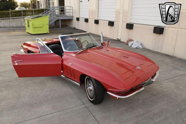 Photo of 1965 Red Chevrolet Corvette