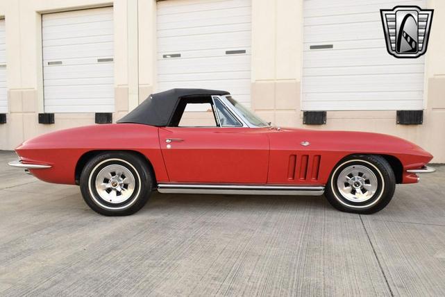 Photo of 1965 Red Chevrolet Corvette