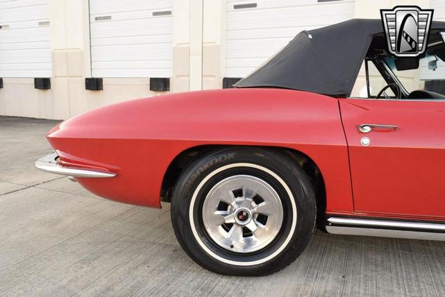 Photo of 1965 Red Chevrolet Corvette