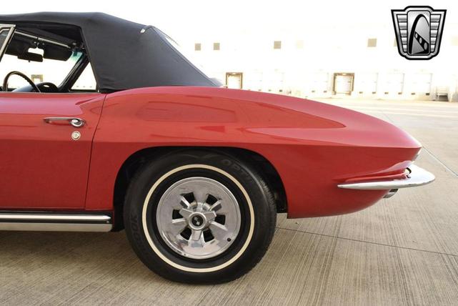 Photo of 1965 Red Chevrolet Corvette
