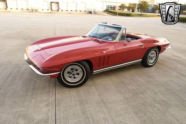 Photo of 1965 Red Chevrolet Corvette