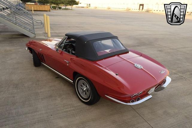 Photo of 1965 Red Chevrolet Corvette