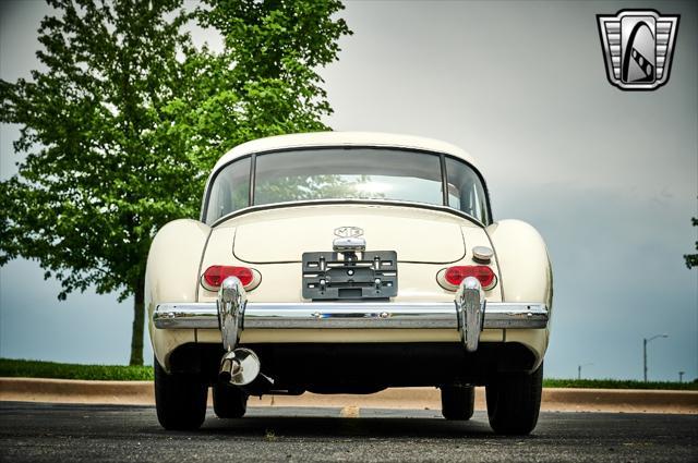 Photo of 1961 WHITE MG MGA