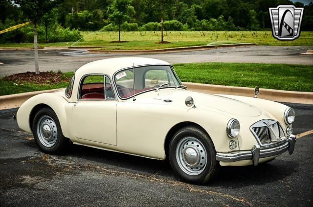Photo of 1961 WHITE MG MGA