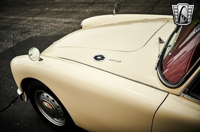 Photo of 1961 WHITE MG MGA