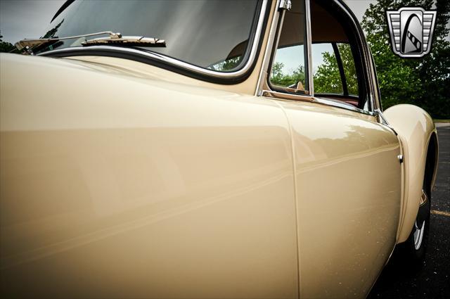 Photo of 1961 WHITE MG MGA