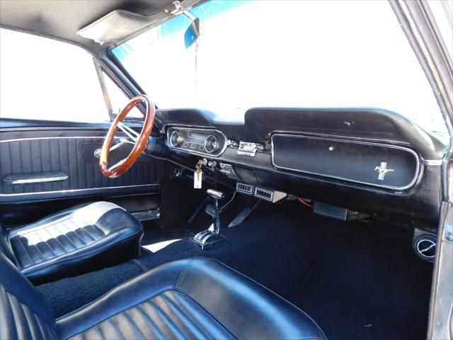 Photo of 1965 Gray Ford Mustang