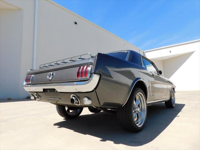 Photo of 1965 Gray Ford Mustang