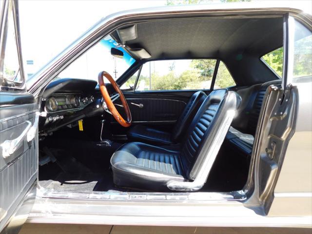 Photo of 1965 Gray Ford Mustang