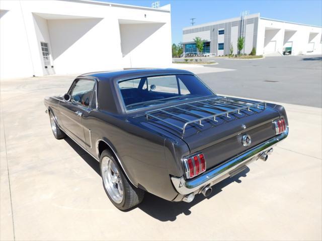 Photo of 1965 Gray Ford Mustang