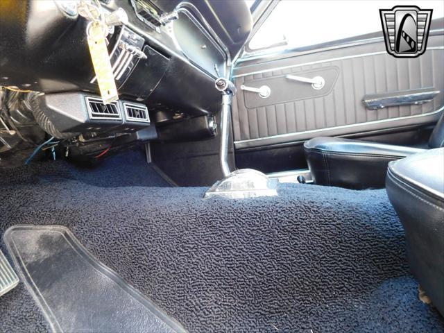 Photo of 1965 Gray Ford Mustang