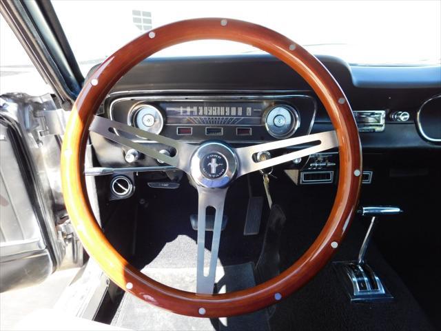 Photo of 1965 Gray Ford Mustang