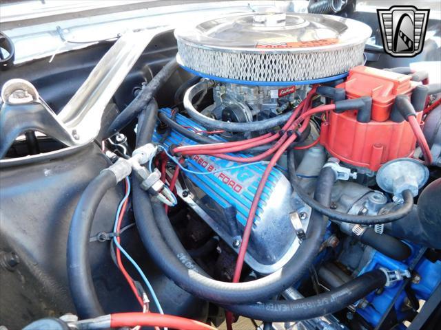 Photo of 1965 Gray Ford Mustang