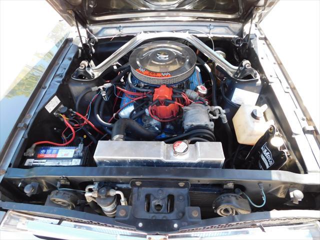 Photo of 1965 Gray Ford Mustang