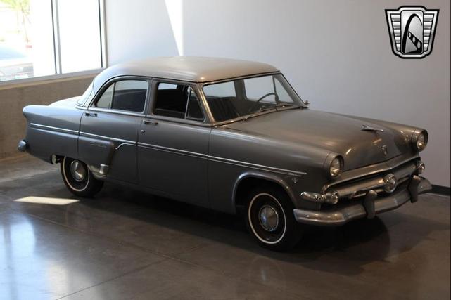 Photo of 1954 Gray Ford Crestline