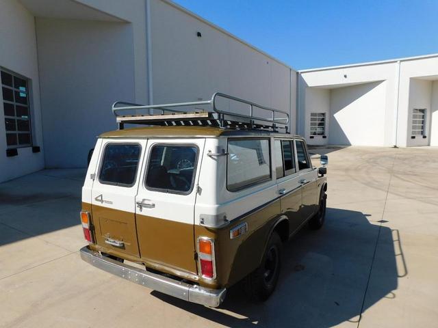 Photo of 1980 Brown Toyota Land Cruiser
