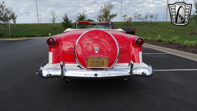 Photo of 1954 Red Ford Crestline