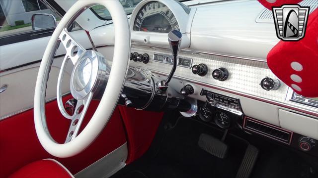 Photo of 1954 Red Ford Crestline
