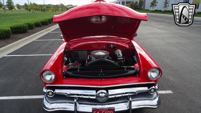 Photo of 1954 Red Ford Crestline