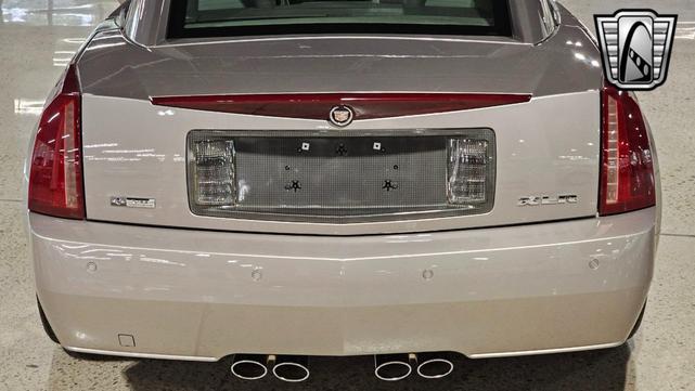 Photo of 2004 Silver Pearl Cadillac XLR