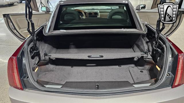 Photo of 2004 Silver Pearl Cadillac XLR