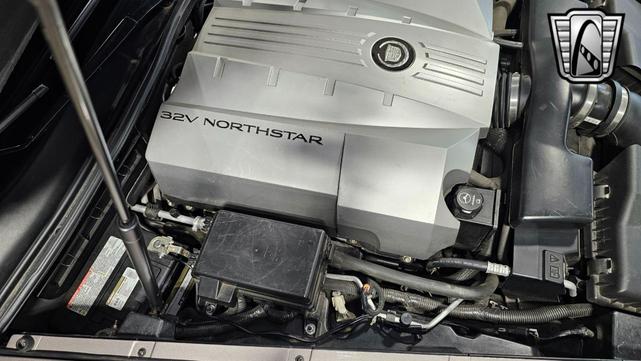 Photo of 2004 Silver Pearl Cadillac XLR