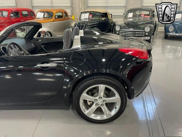 Photo of 2007 Black Pontiac Solstice