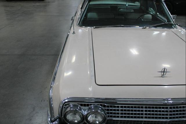 Photo of 1963 Yellow Lincoln Continental