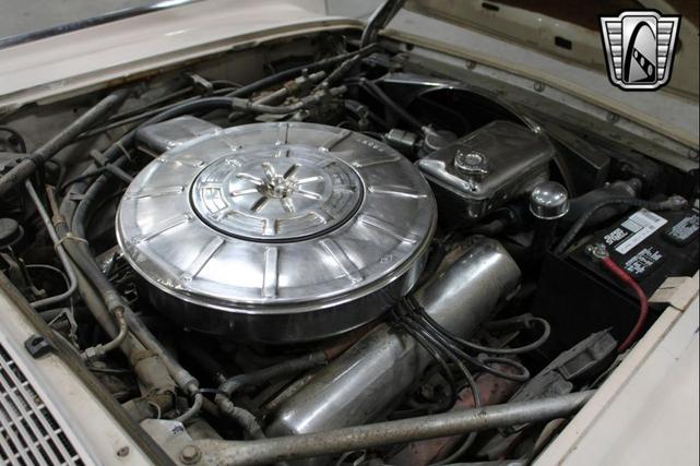 Photo of 1963 Yellow Lincoln Continental