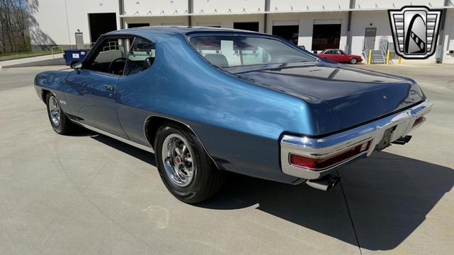 Photo of 1970 Atoll Blue Pontiac GTO