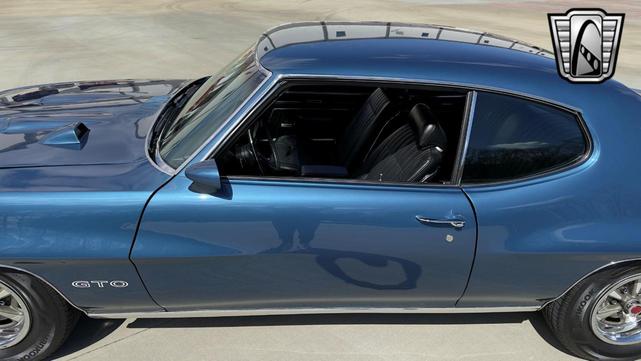 Photo of 1970 Atoll Blue Pontiac GTO
