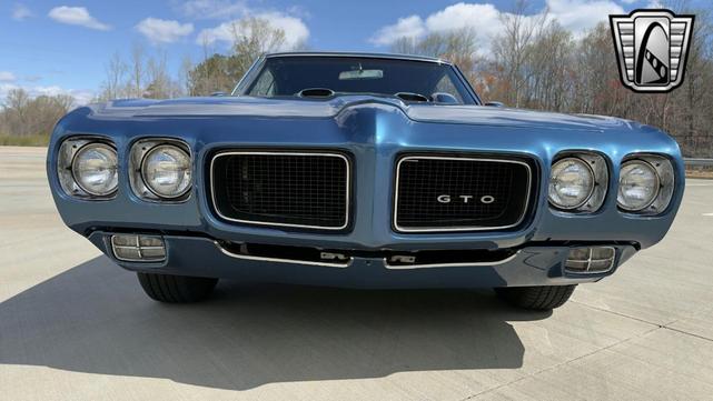 Photo of 1970 Atoll Blue Pontiac GTO