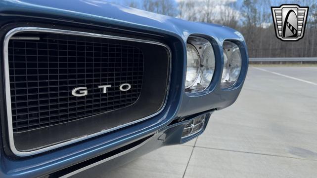 Photo of 1970 Atoll Blue Pontiac GTO