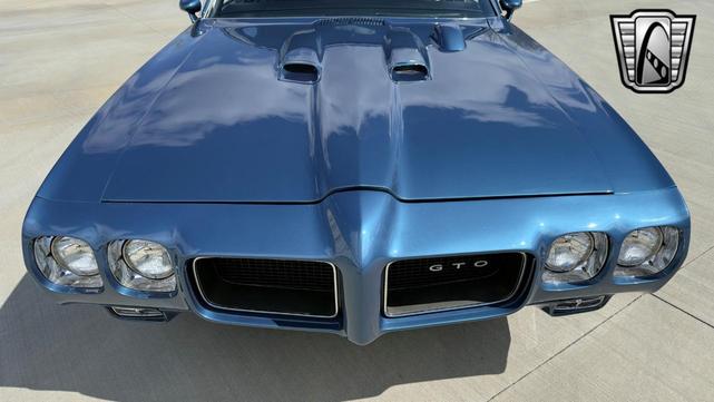 Photo of 1970 Atoll Blue Pontiac GTO