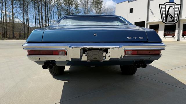 Photo of 1970 Atoll Blue Pontiac GTO