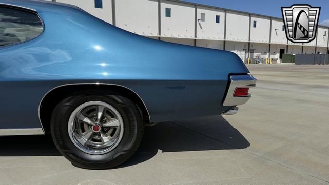Photo of 1970 Atoll Blue Pontiac GTO