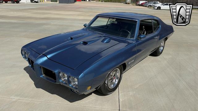 Photo of 1970 Atoll Blue Pontiac GTO