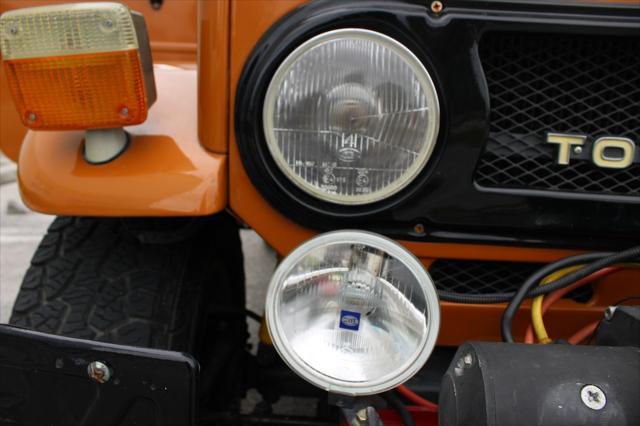 Photo of 1974 Orange Toyota Land Cruiser