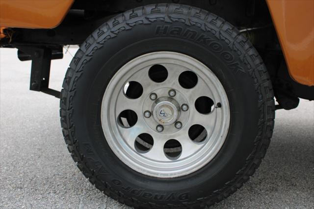 Photo of 1974 Orange Toyota Land Cruiser