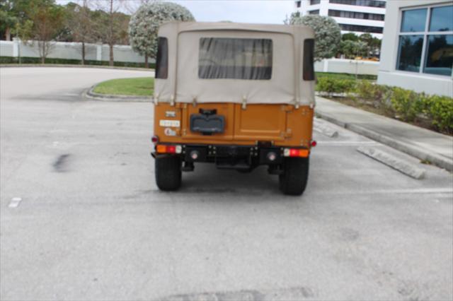 Photo of 1974 Orange Toyota Land Cruiser