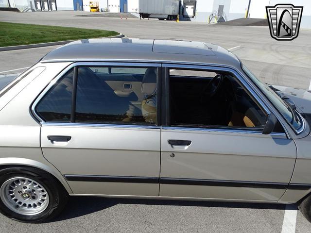 Photo of 1988 Bronzit BMW 528