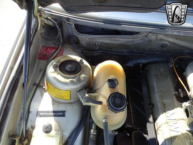 Photo of 1988 Bronzit BMW 528